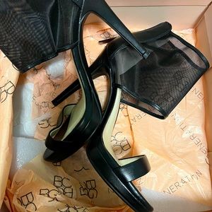 BCBG Black Mesh Heels🔥🔥